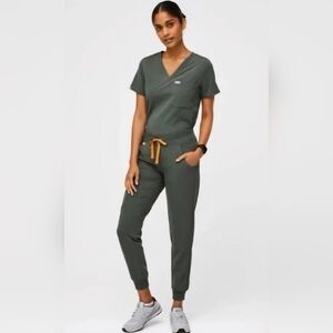 Figs Scrubs Women’s Zamora Jogger Moss Green Pants Size Small